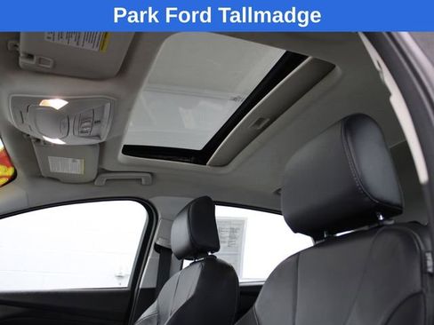 Used 2015 Ford Focus SE w/ Equipment Group 201A image 20