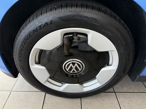 New 2025 Volkswagen ID. Buzz Pro S image 10