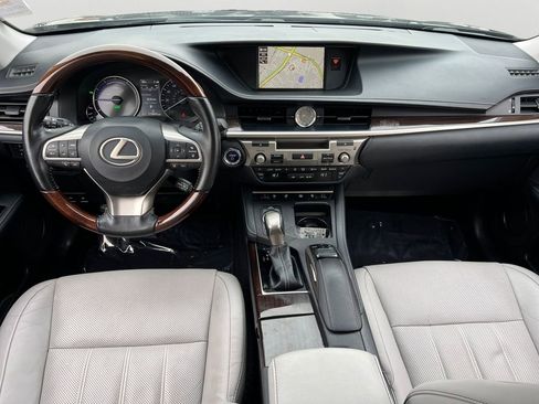 Used 2018 Lexus ES 300h 300h image 11
