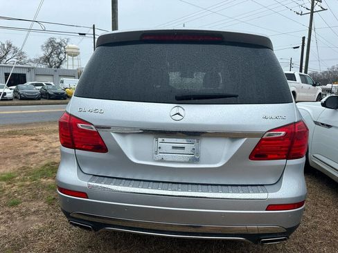 Used 2014 Mercedes-Benz GL 450 4MATIC w/ Driver Assistance Package image 6