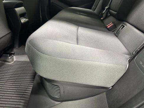 Used 2025 Toyota Corolla LE image 43