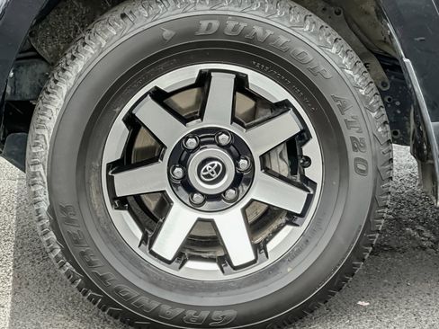 Used 2024 Toyota 4Runner TRD Off-Road Premium image 26