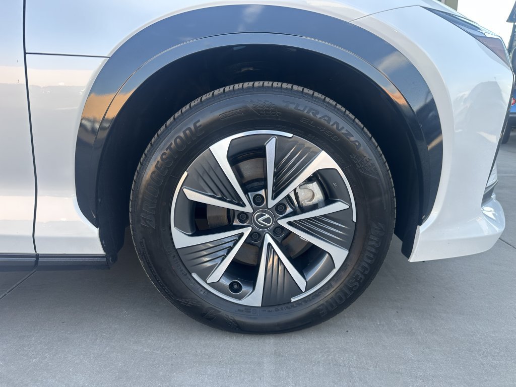 Used 2024 Lexus RZ 450e Premium AWD/4WD image 14