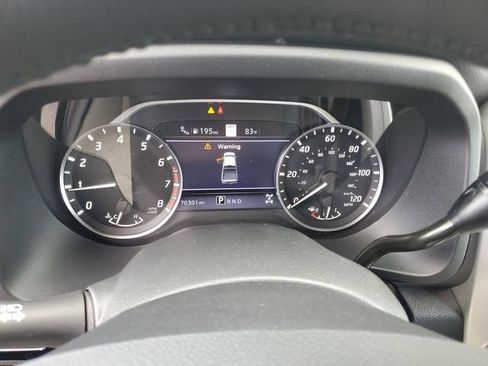 Used 2021 Nissan Titan SV w/ SV Convenience Package AWD/4WD image 22