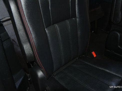 Used 2019 Dodge Grand Caravan GT image 23