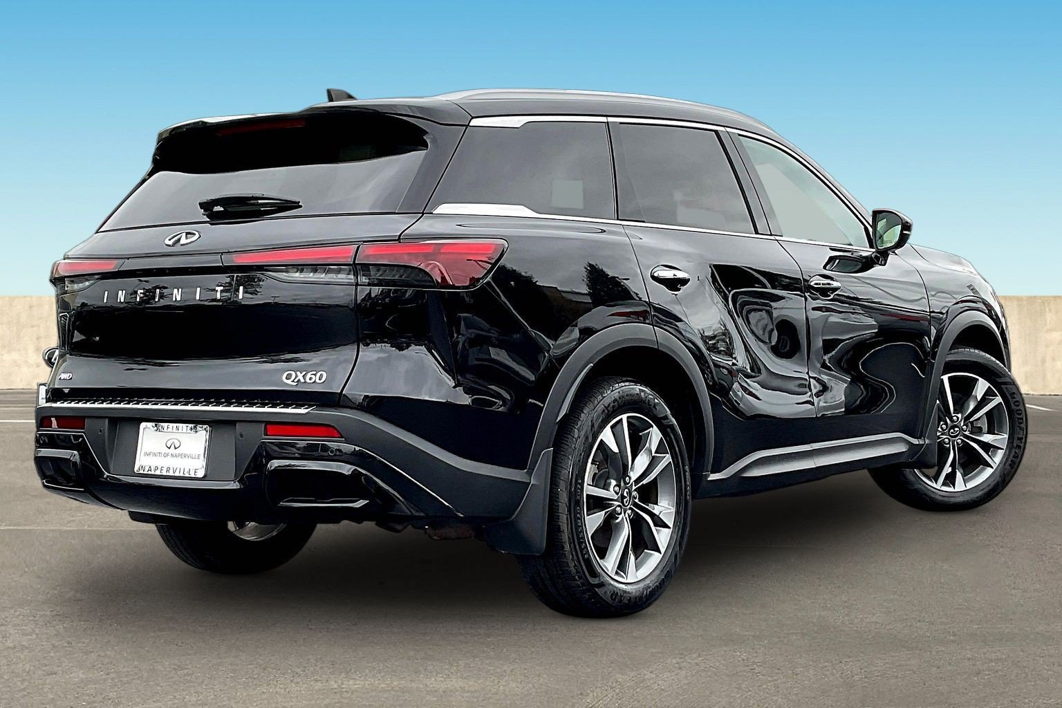 Certified 2023 INFINITI QX60 Luxe w/ Cargo Package AWD/4WD image 5