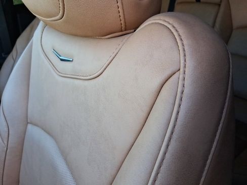 Used 2025 Cadillac XT4 Sport image 19