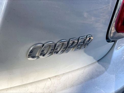 Used 2020 MINI Cooper 2-Door Hardtop image 11