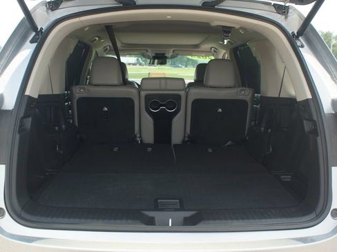 Used 2025 Honda Pilot Touring image 19
