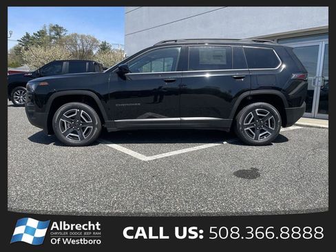 New 2026 Jeep Cherokee Laredo AWD/4WD image 2