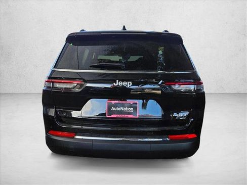 New 2025 Jeep Grand Cherokee L Laredo w/ Luxury Tech Group I RWD image 8