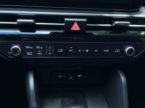New 2026 Kia Sportage EX FWD image 25