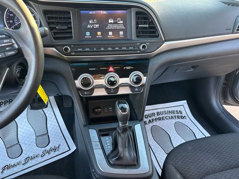 Used 2019 Hyundai Elantra SEL w/ Cargo Package image 30