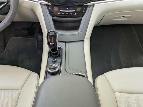 Certified 2024 Cadillac XT6 Premium Luxury w/ Technology Package FWD image 23