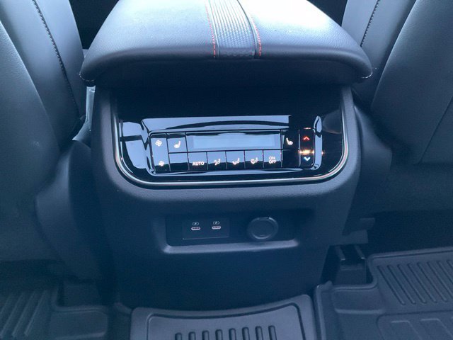 Used 2026 Nissan Armada PRO-4X AWD/4WD image 23