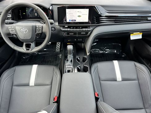 New 2026 Toyota Camry SE image 11