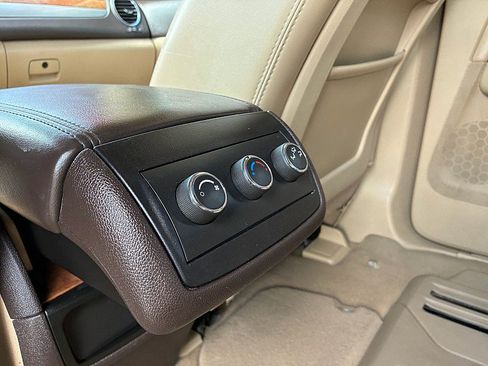 Used 2012 Buick Enclave Leather AWD/4WD image 12