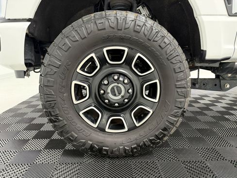 Used 2024 Ford F250 Platinum w/ FX4 Off-Road Package image 14
