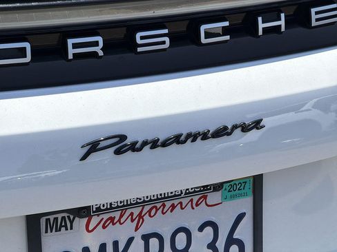 Used 2024 Porsche Panamera image 32