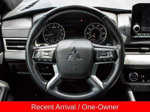 Used 2022 Mitsubishi Outlander SE FWD image 15