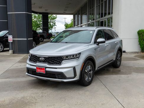 Used 2021 Kia Sorento S FWD image 3
