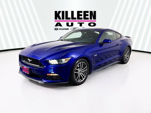 Used 2015 Ford Mustang GT RWD image 3