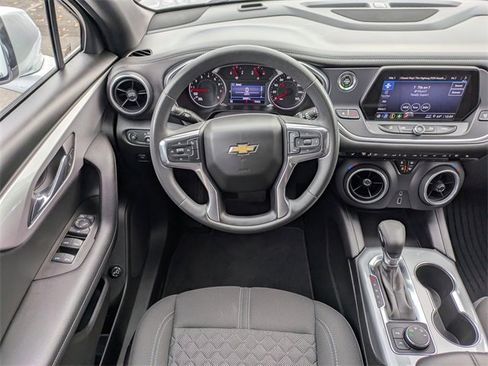 Used 2021 Chevrolet Blazer LT image 17
