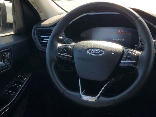 Certified 2023 Ford Escape SE FWD image 28