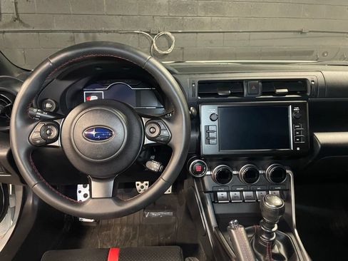 Used 2024 Subaru BRZ Limited w/ Popular Package 2 RWD image 2