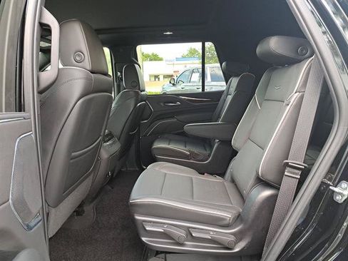 Certified 2023 Cadillac Escalade Premium Luxury w/ Performance Package AWD/4WD image 33