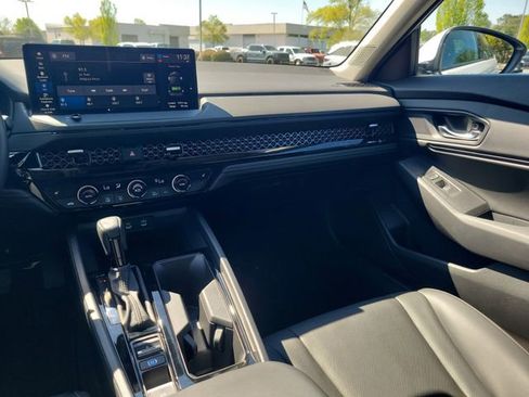 Certified 2024 Honda Accord EX-L image 10