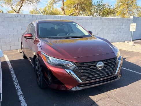 Used 2025 Nissan Sentra SV w/ Trunk Package FWD image 4