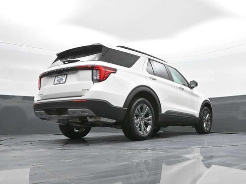New 2026 Ford Explorer Active w/ Active Comfort Package AWD/4WD image 64