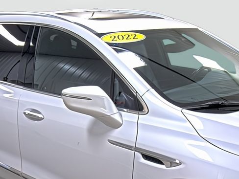 Used 2022 Buick Enclave Essence w/ Experience Buick Package AWD/4WD image 15