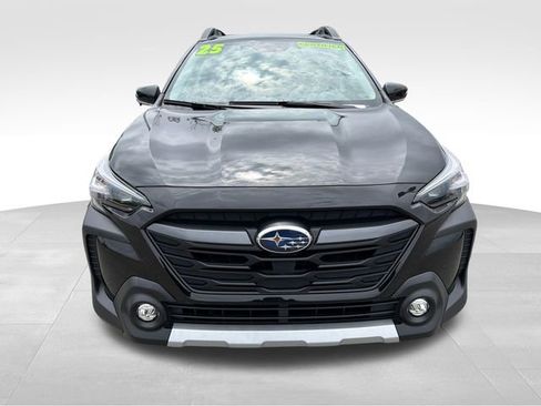 Certified 2025 Subaru Outback Limited AWD/4WD image 2