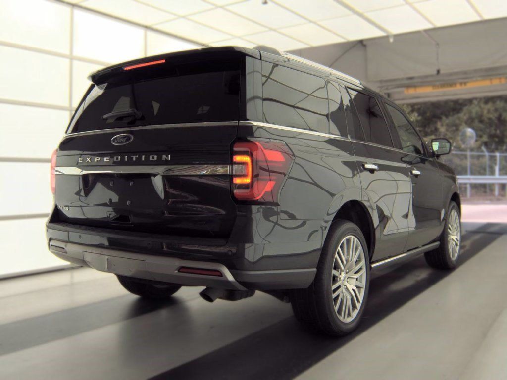 Used 2023 Ford Expedition Limited AWD/4WD image 8