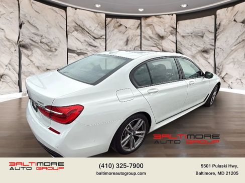 Used 2016 BMW 750i xDrive AWD/4WD image 4