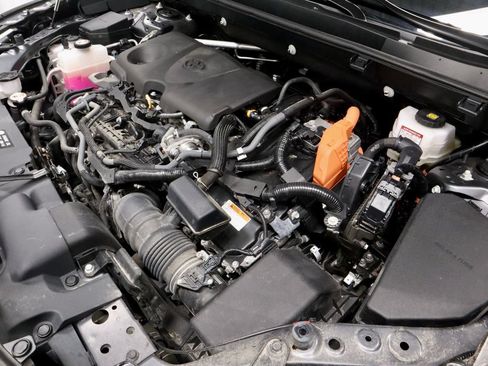 Used 2024 Toyota RAV4 LE AWD/4WD image 16