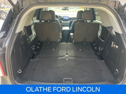Used 2023 Ford Explorer XLT w/ Equipment Group 202A image 31
