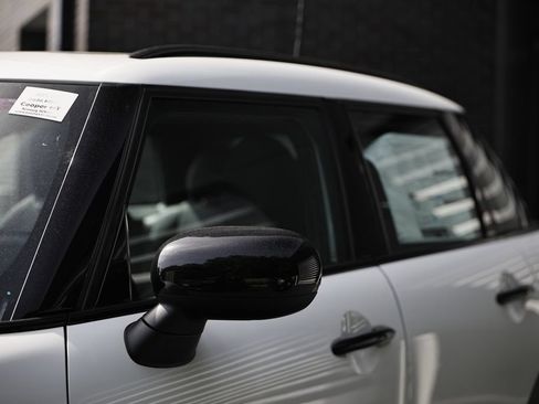 New 2026 MINI Cooper 4-Door Hardtop FWD image 11