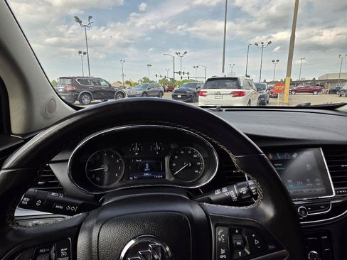 Used 2019 Buick Encore Preferred FWD image 23