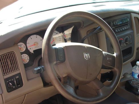 Used 2004 Dodge Ram 3500 Truck SLT w/ Trailer Tow Group image 10