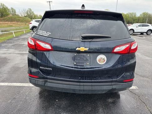 Used 2020 Chevrolet Equinox LS w/ LS Convenience Package image 3