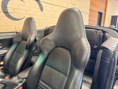 Used 2003 Porsche 911 Carrera 4 AWD/4WD image 30