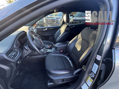 Certified 2025 Ford Escape ST-Line image 14