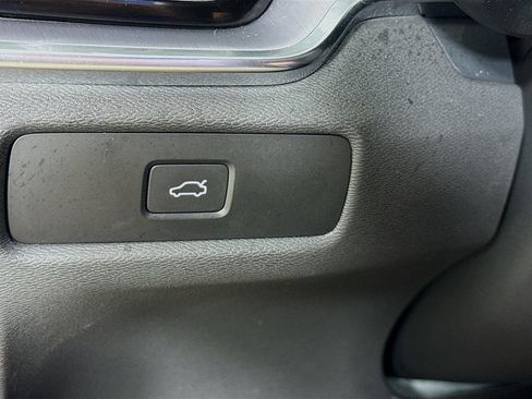 Used 2024 Volvo S60 B5 Core FWD image 10