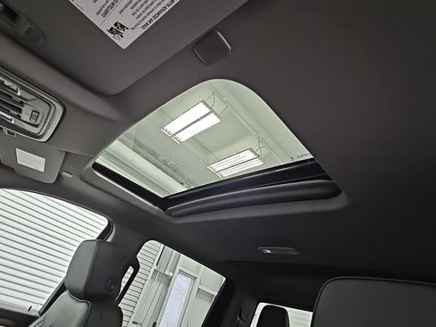 New 2026 GMC Sierra 2500 Denali w/ Denali Reserve Package image 30
