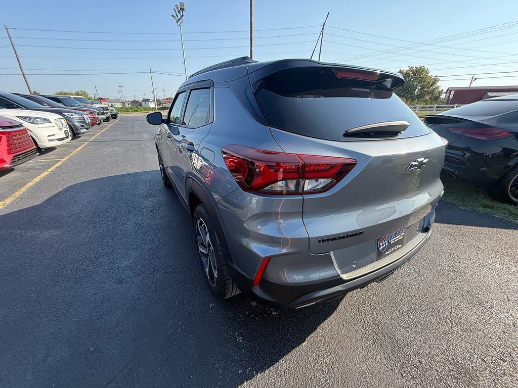 Used 2021 Chevrolet TrailBlazer RS w/ Sun and Liftgate Package FWD image 6