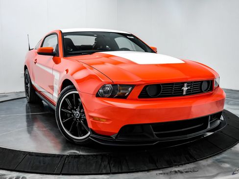 Used 2012 Ford Mustang Boss 302 w/ Boss 302 Accessory Pkg RWD image 23