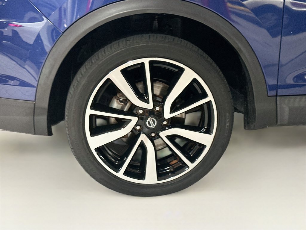 Used 2019 Nissan Rogue Sport SL FWD image 32